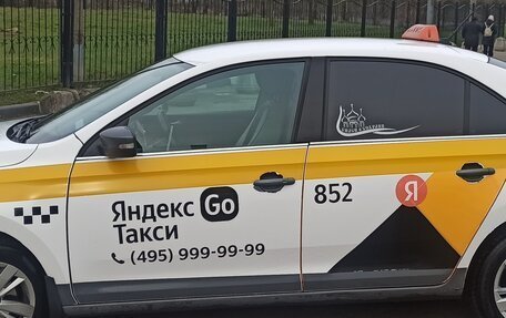 Volkswagen Polo VI (EU Market), 2022 год, 1 280 000 рублей, 2 фотография