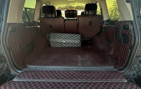 Toyota Land Cruiser 200, 2013 год, 4 800 000 рублей, 18 фотография