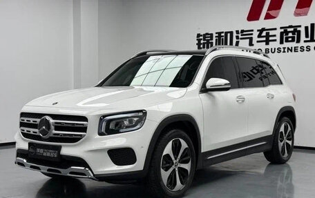 Mercedes-Benz GLB, 2022 год, 2 090 000 рублей, 1 фотография