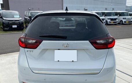 Honda Fit, 2022 год, 1 000 000 рублей, 1 фотография