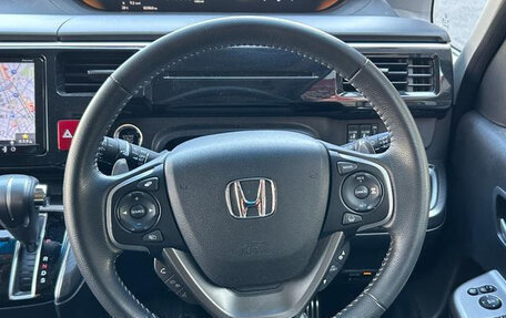 Honda Stepwgn IV, 2020 год, 1 950 000 рублей, 17 фотография