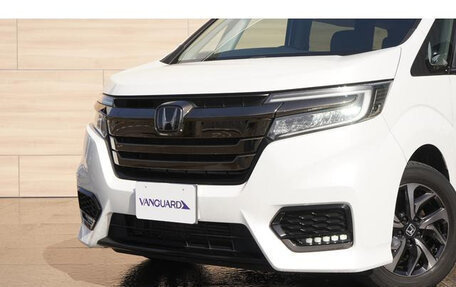Honda Stepwgn IV, 2019 год, 1 900 000 рублей, 4 фотография