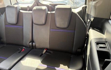 Honda Stepwgn IV, 2019 год, 1 900 000 рублей, 16 фотография