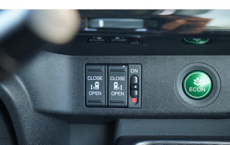 Honda Stepwgn IV, 2019 год, 1 900 000 рублей, 36 фотография