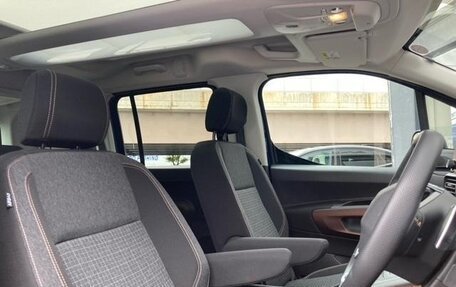 Peugeot Rifter I, 2024 год, 1 535 000 рублей, 13 фотография