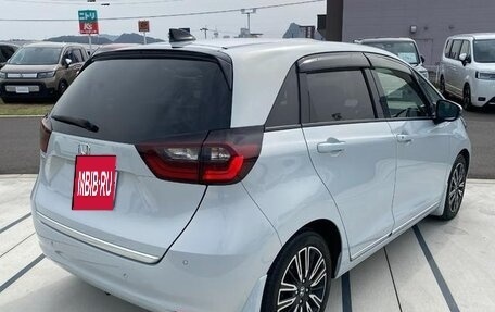 Honda Fit, 2022 год, 1 000 000 рублей, 2 фотография