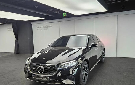 Mercedes-Benz E-Класс, 2026 год, 6 300 077 рублей, 1 фотография