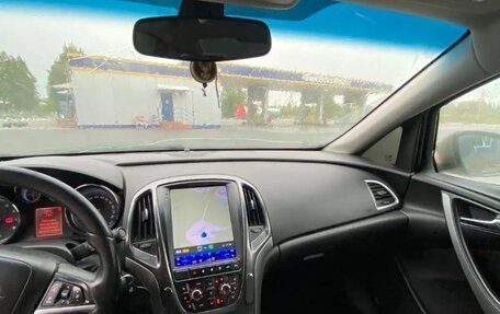 Opel Astra J, 2013 год, 600 000 рублей, 1 фотография