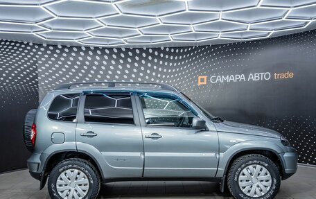 Chevrolet Niva I рестайлинг, 2017 год, 765 000 рублей, 5 фотография