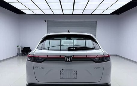 Honda Vezel, 2023 год, 1 340 000 рублей, 6 фотография