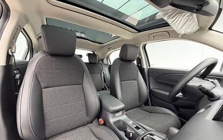 Honda Vezel, 2023 год, 1 340 000 рублей, 16 фотография