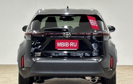 Toyota Yaris Cross, 2020 год, 1 540 000 рублей, 8 фотография