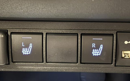 Toyota Yaris Cross, 2020 год, 1 540 000 рублей, 27 фотография