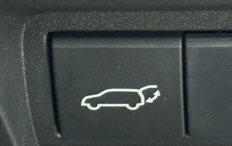 Toyota Yaris Cross, 2020 год, 1 540 000 рублей, 36 фотография