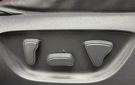 Toyota Yaris Cross, 2020 год, 1 540 000 рублей, 37 фотография