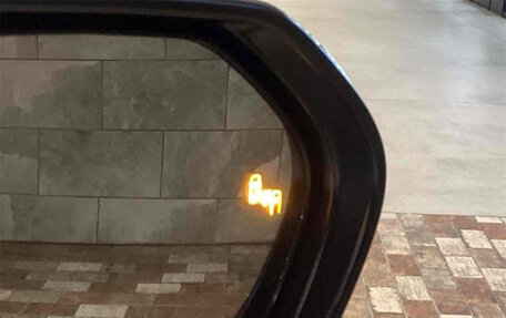 Toyota Yaris Cross, 2023 год, 1 750 000 рублей, 16 фотография