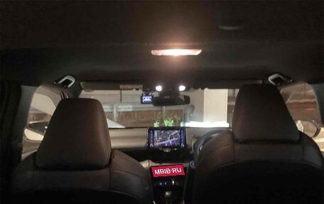 Toyota Yaris Cross, 2023 год, 1 750 000 рублей, 23 фотография