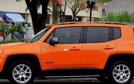 Jeep Renegade I рестайлинг, 2019 год, 1 350 000 рублей, 5 фотография