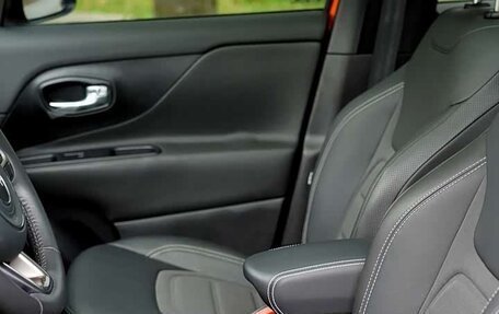 Jeep Renegade I рестайлинг, 2019 год, 1 350 000 рублей, 11 фотография