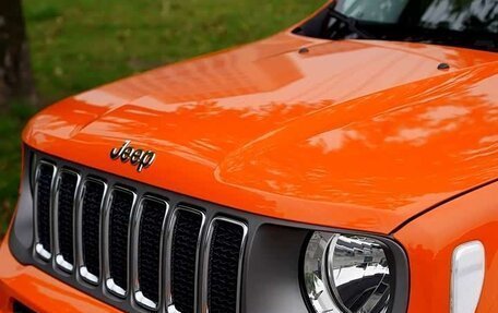 Jeep Renegade I рестайлинг, 2019 год, 1 350 000 рублей, 8 фотография