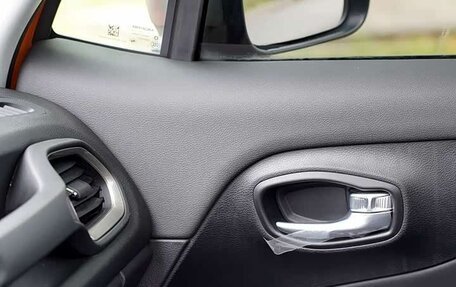 Jeep Renegade I рестайлинг, 2019 год, 1 350 000 рублей, 19 фотография