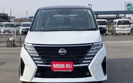 Nissan Serena, 2023 год, 1 990 000 рублей, 2 фотография