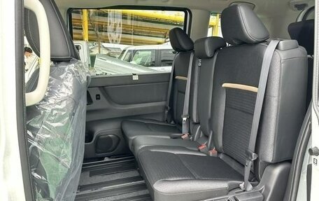 Nissan Serena, 2023 год, 1 990 000 рублей, 10 фотография