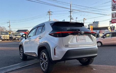 Toyota Yaris Cross, 2021 год, 1 650 000 рублей, 9 фотография