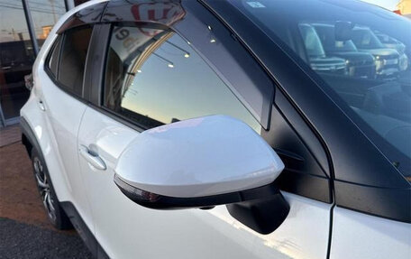 Toyota Yaris Cross, 2021 год, 1 650 000 рублей, 11 фотография