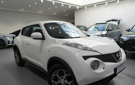 Nissan Juke II, 2011 год, 850 000 рублей, 3 фотография