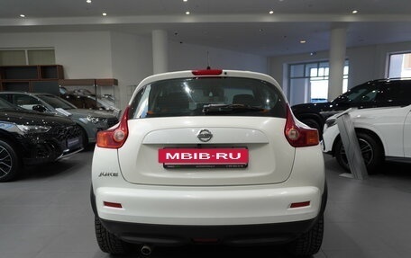 Nissan Juke II, 2011 год, 850 000 рублей, 5 фотография