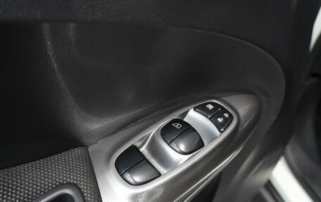 Nissan Juke II, 2011 год, 850 000 рублей, 19 фотография