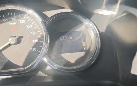 Renault Logan II, 2014 год, 690 000 рублей, 5 фотография