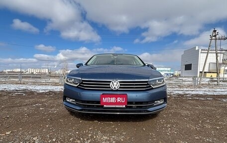 Volkswagen Passat B8 рестайлинг, 2015 год, 1 750 000 рублей, 2 фотография