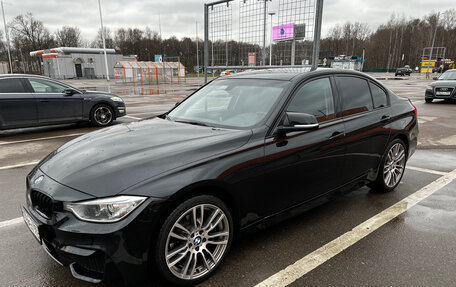 BMW 3 серия, 2015 год, 2 050 000 рублей, 3 фотография