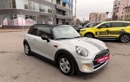 MINI Hatch, 2019 год, 2 350 000 рублей, 8 фотография