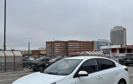 KIA Rio IV, 2020 год, 900 000 рублей, 2 фотография