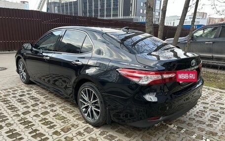 Toyota Camry, 2022 год, 3 490 000 рублей, 6 фотография