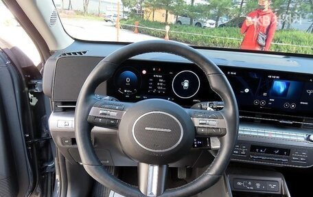 Hyundai Kona, 2023 год, 2 100 000 рублей, 8 фотография