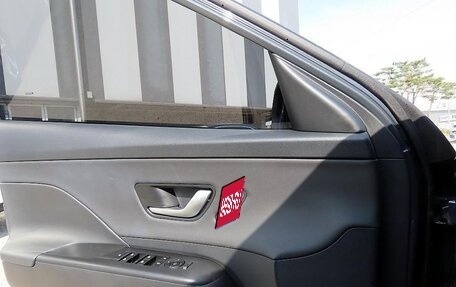 Hyundai Kona, 2023 год, 2 100 000 рублей, 9 фотография