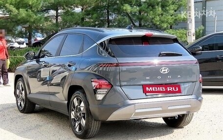 Hyundai Kona, 2023 год, 2 100 000 рублей, 4 фотография