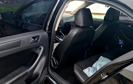 Volkswagen Jetta VI, 2011 год, 1 100 000 рублей, 8 фотография