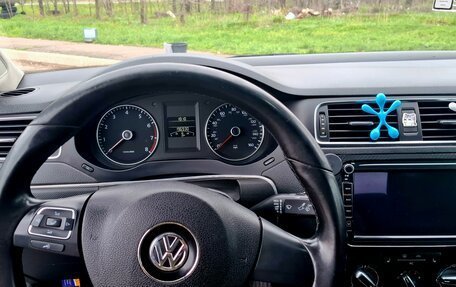 Volkswagen Jetta VI, 2011 год, 1 100 000 рублей, 16 фотография