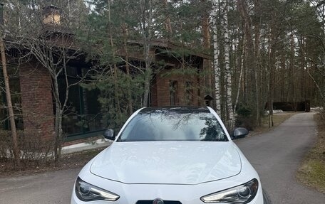 Alfa Romeo Giulia II, 2020 год, 2 850 000 рублей, 3 фотография