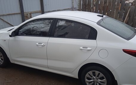 KIA Rio IV, 2018 год, 1 649 000 рублей, 11 фотография