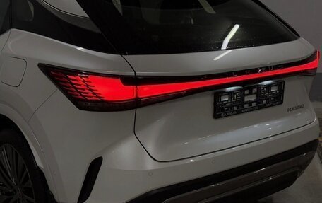 Lexus RX IV рестайлинг, 2024 год, 10 990 000 рублей, 17 фотография