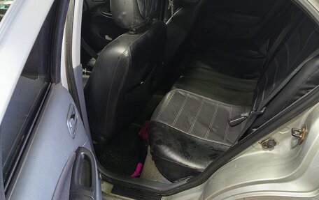 Nissan Almera, 2005 год, 285 000 рублей, 11 фотография