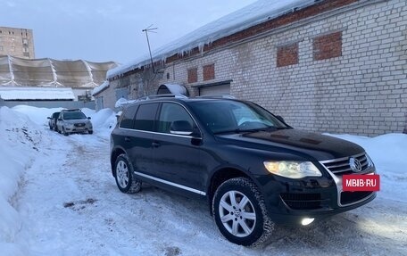 Volkswagen Touareg III, 2009 год, 1 300 000 рублей, 2 фотография