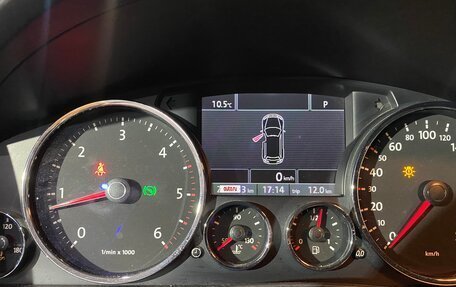 Volkswagen Touareg III, 2009 год, 1 300 000 рублей, 26 фотография