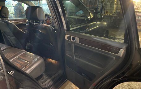 Volkswagen Touareg III, 2009 год, 1 300 000 рублей, 20 фотография